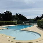 Dom wakacyjny 080 Domaine 80 Courtyard, Pool, Tennis La Couarde-sur-Mer