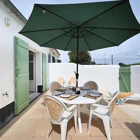 080 Domaine 80 Courtyard, Pool, Tennis