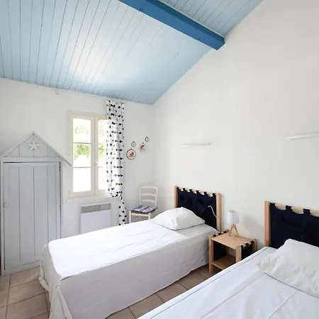 080 Domaine 80 Courtyard, Pool, Tennis La Couarde-sur-Mer